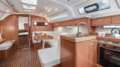 Bavaria Cruiser 51