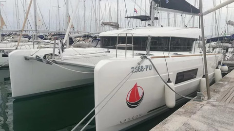 Lagoon 40