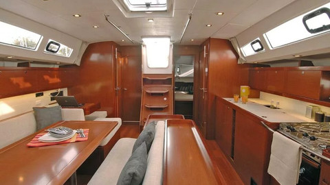 Beneteau Oceanis 50 Family