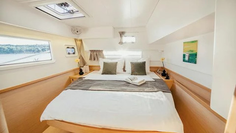 Lagoon 42