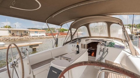 Beneteau Oceanis 413