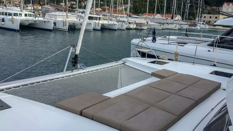 Fountaine Pajot Astréa 42