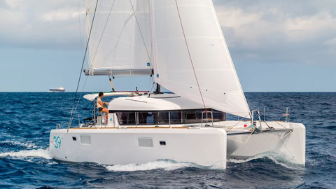 Lagoon 39