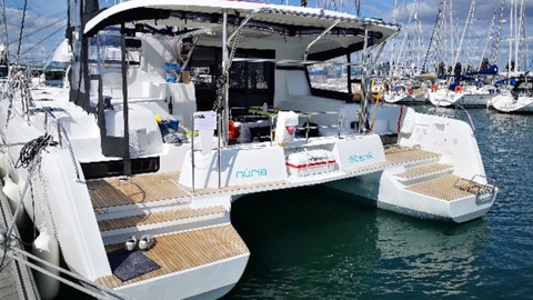 Lagoon 42