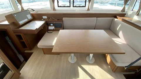 Lagoon 40