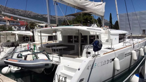 Lagoon 450 F