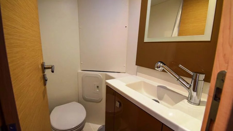 Fountaine Pajot Lucia 40