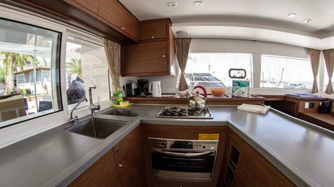 Lagoon 450 F