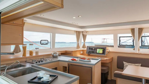 Lagoon 450