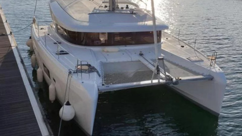 Lagoon 42