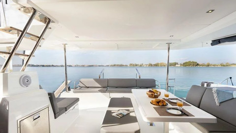 Fountaine Pajot Elba 45