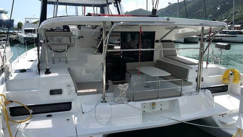 Lagoon 42