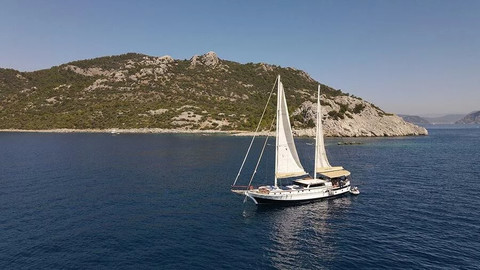 Motor sailor mauritius 43