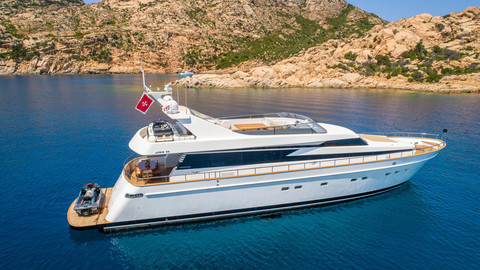 Cantieri di Pisa Akhir 85