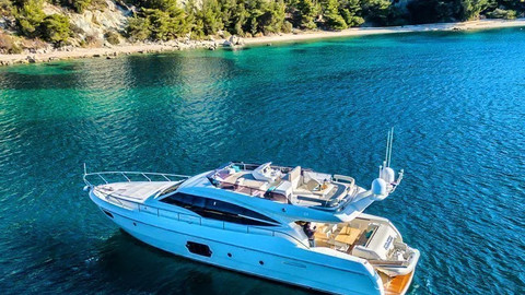 Ferretti 620