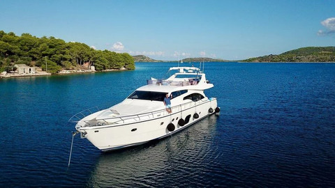 Ferretti 551 Yachts