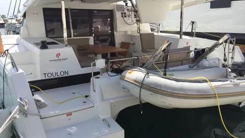 Fountaine Pajot Lucia 40