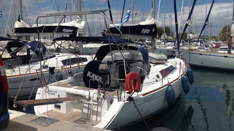 Beneteau Oceanis 37