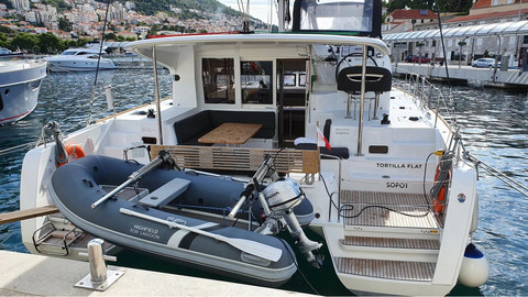 Lagoon 40