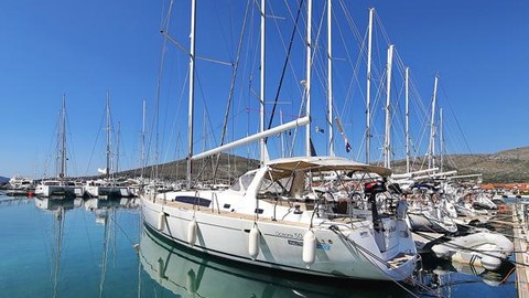 Beneteau Oceanis 50 Family