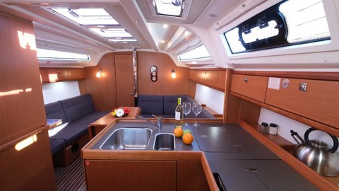 Bavaria 37 Cruiser