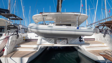 Lagoon 42