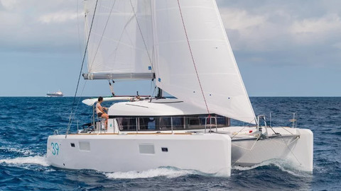 Lagoon 39