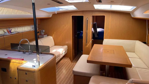 Jeanneau 53