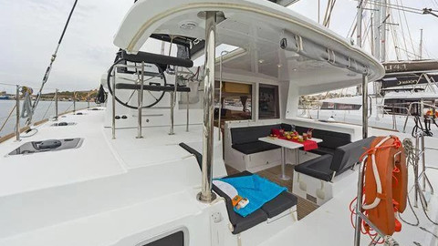 Lagoon 400 S2