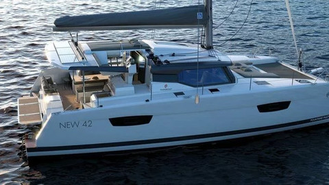 Fountaine Pajot Astréa 42