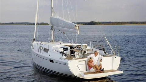 Hanse 388