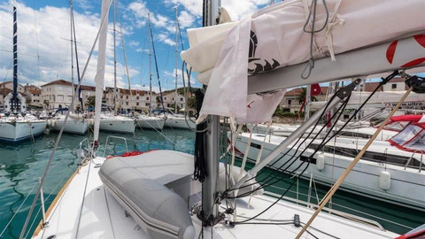 Beneteau Oceanis 35.1
