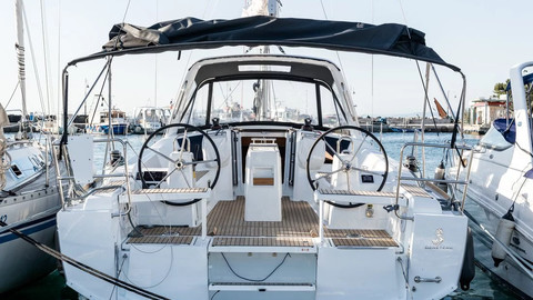 Beneteau Oceanis 38.1