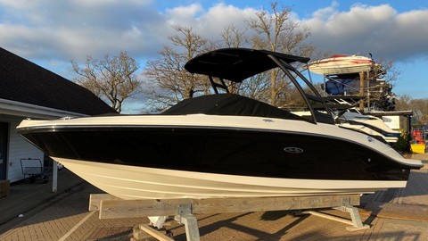 Sea Ray SPX 210