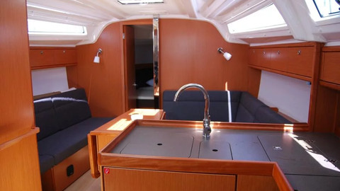 Bavaria 37 Cruiser