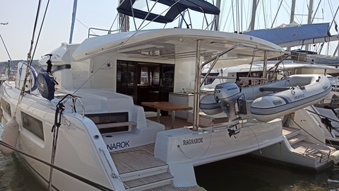 Lagoon 50
