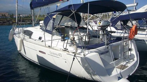 Beneteau Oceanis 43