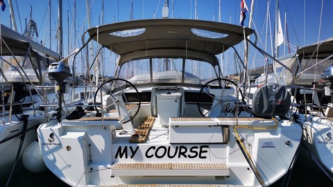 Beneteau Oceanis 46