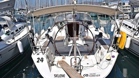 Beneteau First 35