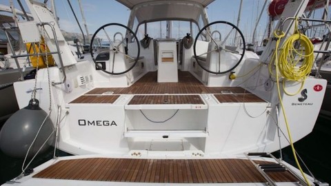 Beneteau Oceanis 38