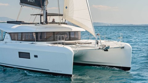 Lagoon 42