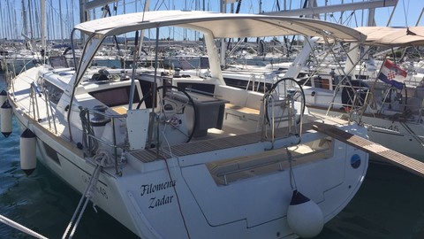 Beneteau Oceanis 48
