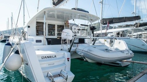 Lagoon 39