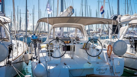 Beneteau Oceanis 38