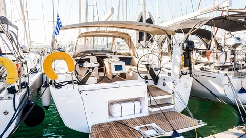 Dufour 390