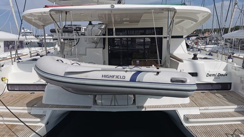 Lagoon 42