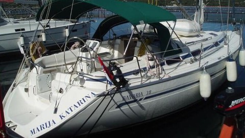Bavaria 38