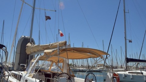 Beneteau Oceanis 38