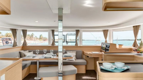 Lagoon 42