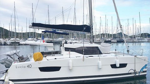 Fountaine Pajot Lucia 40